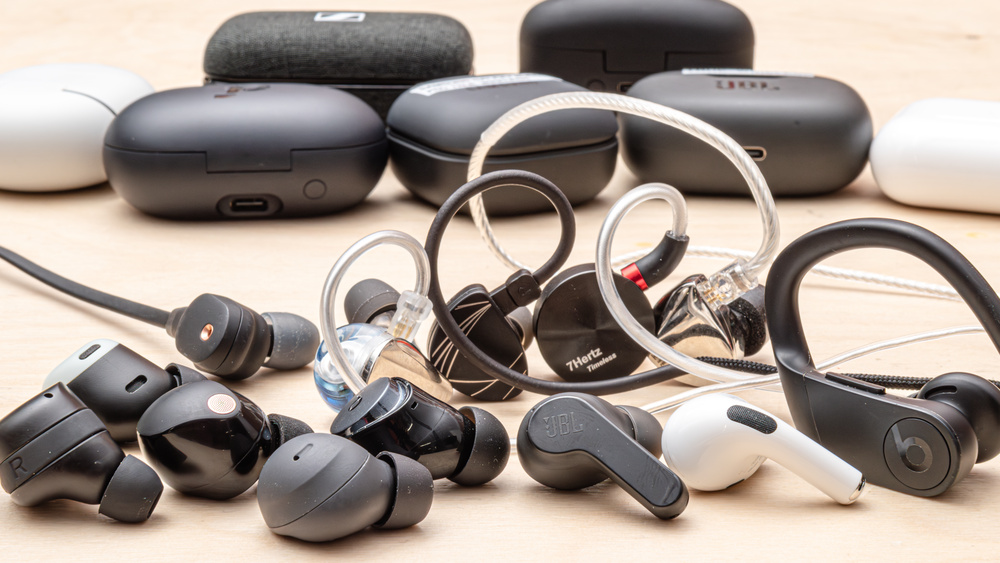 Best Bluetooth Earbuds of 2025: Sound, Comfort & Battery Life Compared